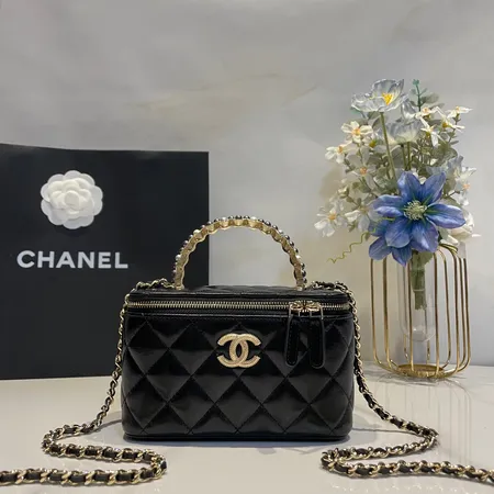 シャネル ハンドバッグ