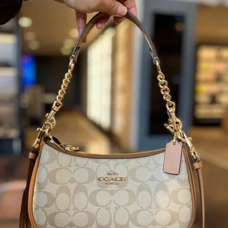 コーチ ショルダーバッグ