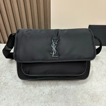 イブサンローラン ショルダーバッグ