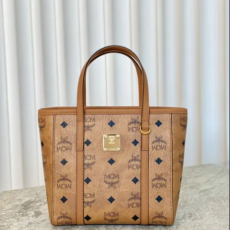 エムシーエム ハンドバッグ