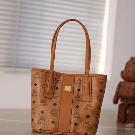 エムシーエム ハンドバッグ