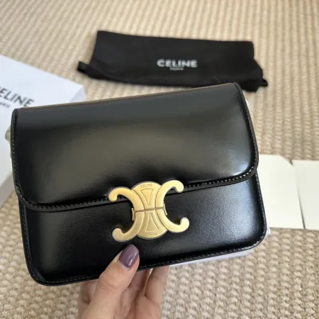 セリーヌ ショルダーバッグ