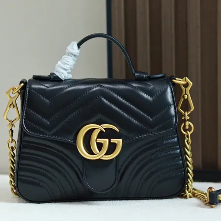 グッチ ショルダーバッグ