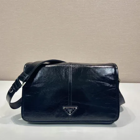 プラダ ショルダーバッグ