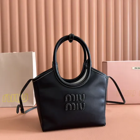 ミュウミュウ ハンドバッグ