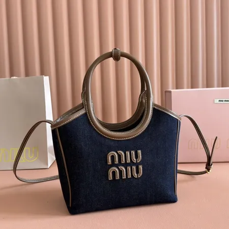 ミュウミュウ ハンドバッグ