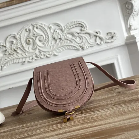 クロエ ショルダーバッグ