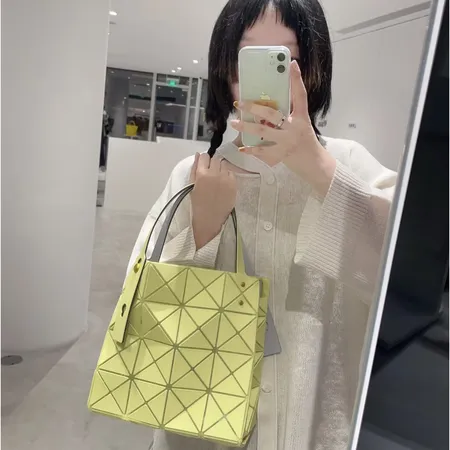 イッセイ ミヤケ ハンドバッグ