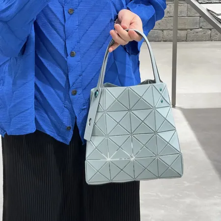 イッセイ ミヤケ ハンドバッグ