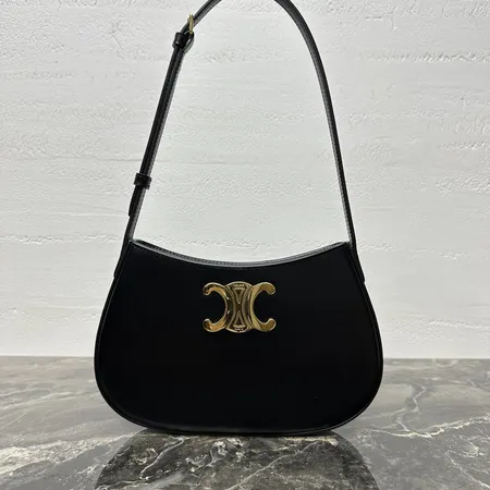 セリーヌ ショルダーバッグ