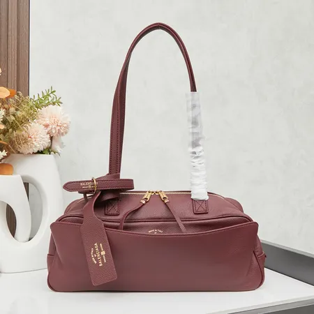 ジバンシィ ショルダーバッグ