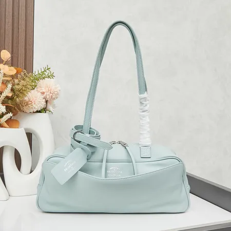 ジバンシィ ショルダーバッグ