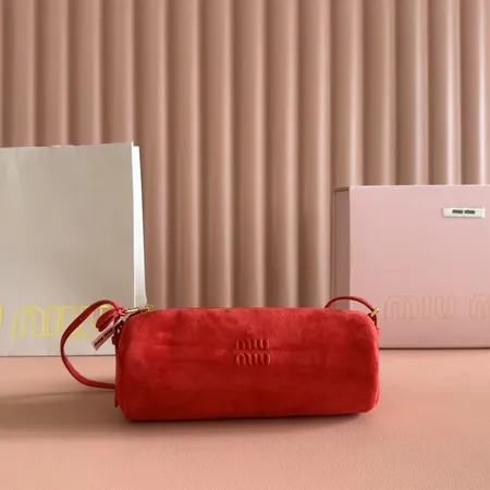 ミュウミュウ ショルダーバッグ