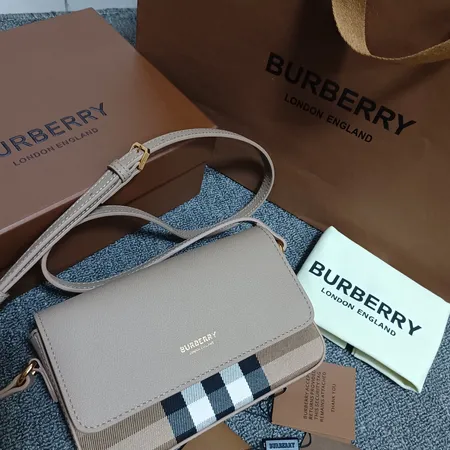 バーバリー ス ショルダーバッグ