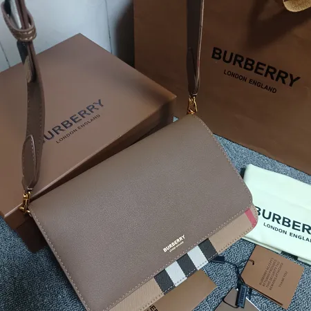 バーバリー ス ショルダーバッグ