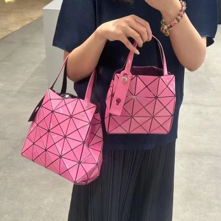 イッセイ ミヤケ ハンドバッグ