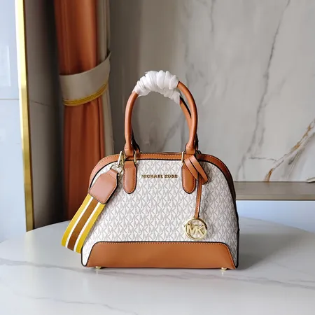 マイケルコース ハンドバッグ