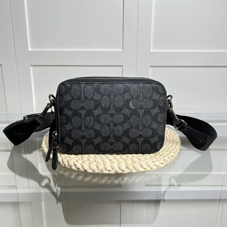 コーチ ショルダーバッグ