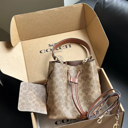 コーチ ショルダーバッグ