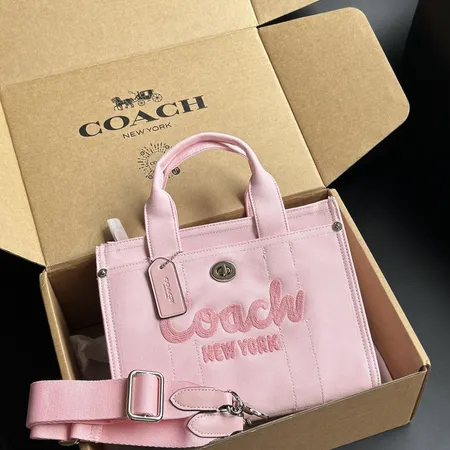 フェンディ ショルダーバッグ