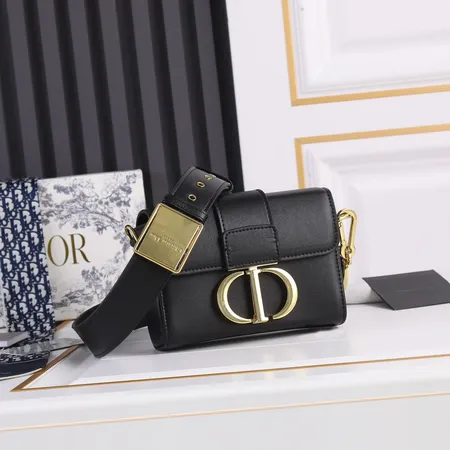 ロエベ ショルダーバッグ