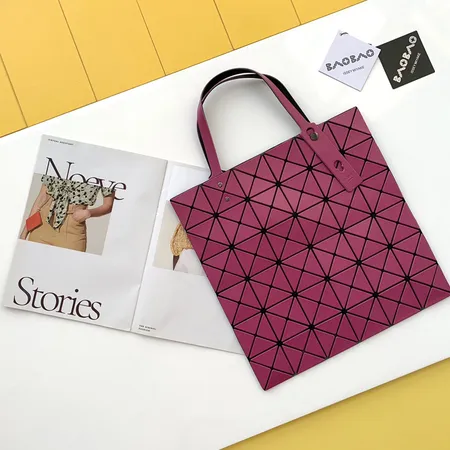 イッセイ ミヤケ ハンドバッグ