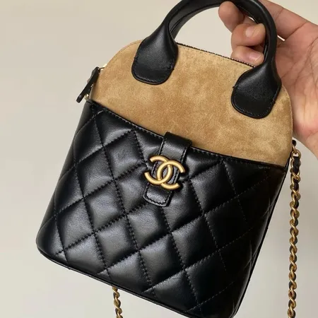 シャネル ハンドバッグ