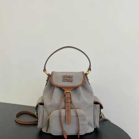 ミュウミュウ リュックサック