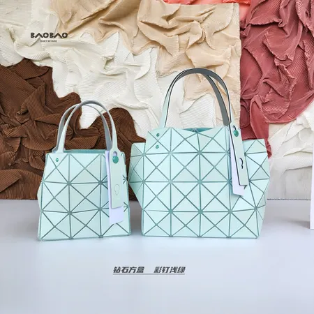 イッセイ ミヤケ ハンドバッグ