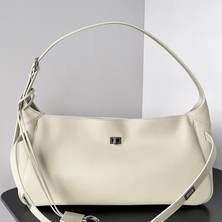 ジバンシィ ショルダーバッグ