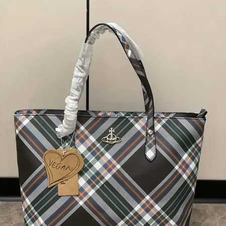 ヴィヴィアン・ウエストウッド ハンドバッグ