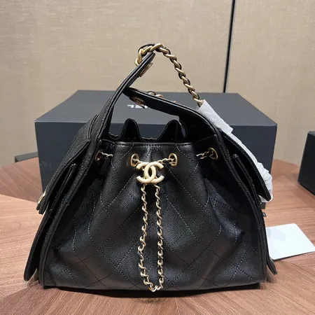 シャネル ハンドバッグ