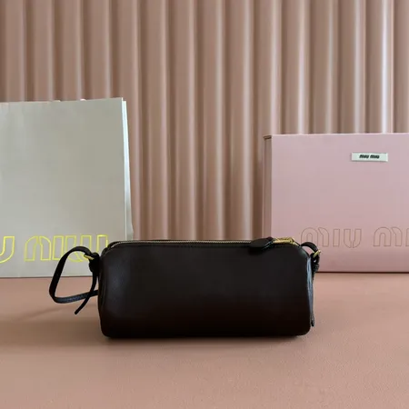 ミュウミュウ ショルダーバッグ