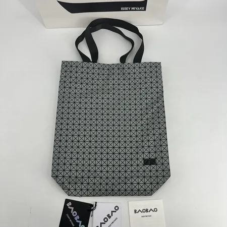 イッセイ ミヤケ ハンドバッグ