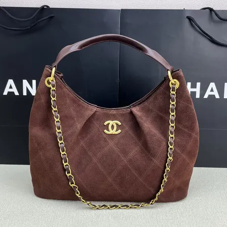 シャネル ショルダーバッグ