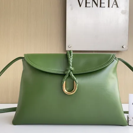 ボッテガ ヴェネタ ショルダーバッグ