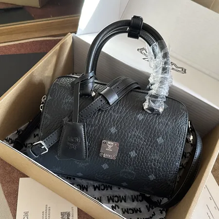 エムシーエム ハンドバッグ