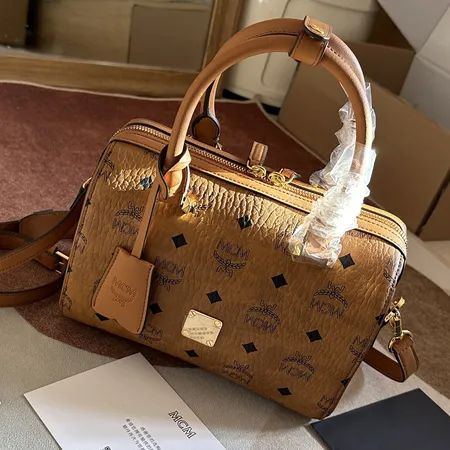 エムシーエム ハンドバッグ