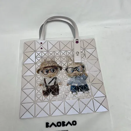 ミュウミュウ ハンドバッグ