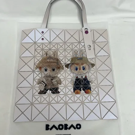 ミュウミュウ ハンドバッグ