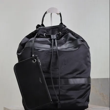 ジバンシィ リュックサック