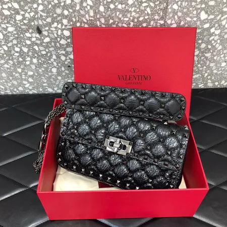 クロエ ショルダーバッグ