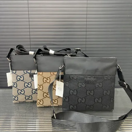 グッチ ショルダーバッグ