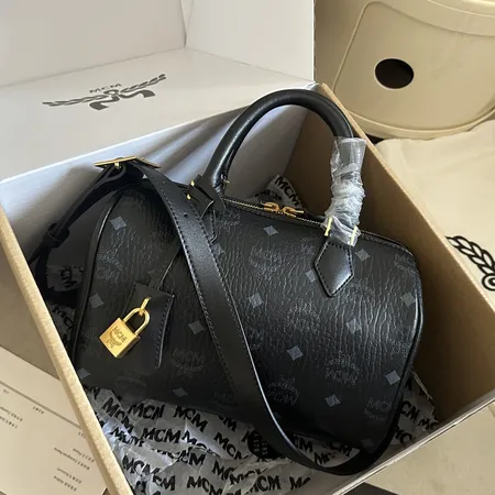 エムシーエム ハンドバッグ