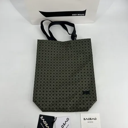 イッセイ ミヤケ ハンドバッグ