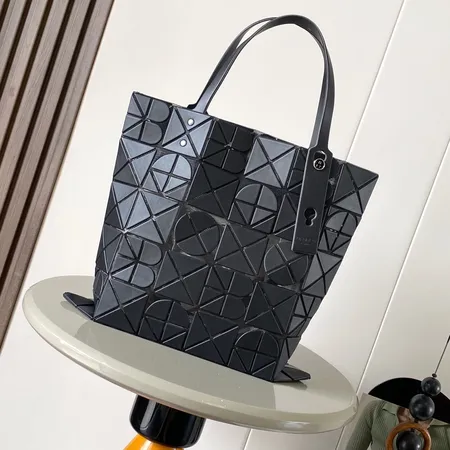 イッセイ ミヤケ ハンドバッグ