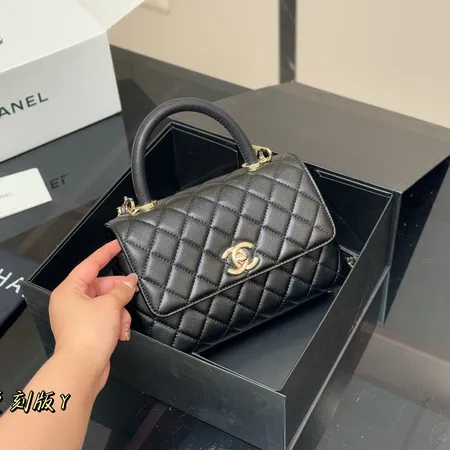 シャネル ハンドバッグ