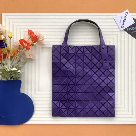 イッセイ ミヤケ ハンドバッグ