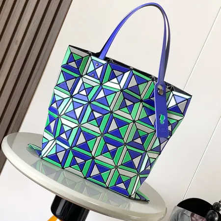 イッセイ ミヤケ ハンドバッグ