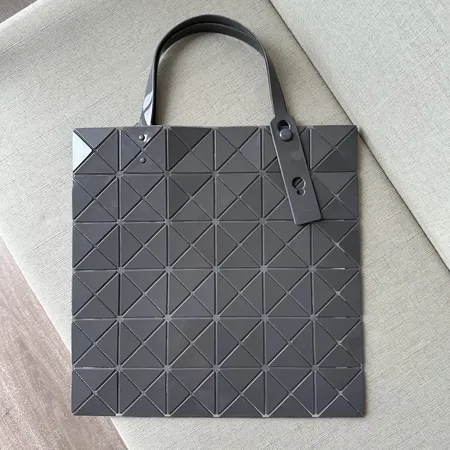 イッセイ ミヤケ ハンドバッグ